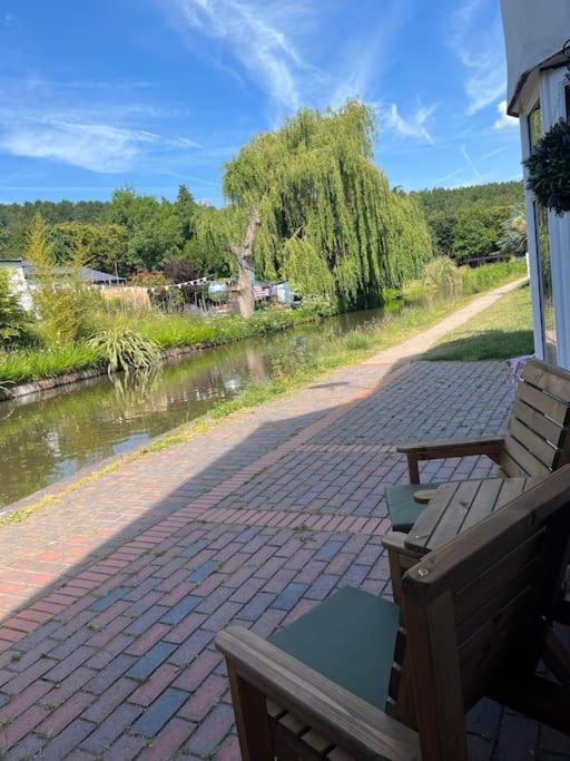 Hidden Gem Canal Facing Retreat With Lovely Walks Hopwas 外观 照片